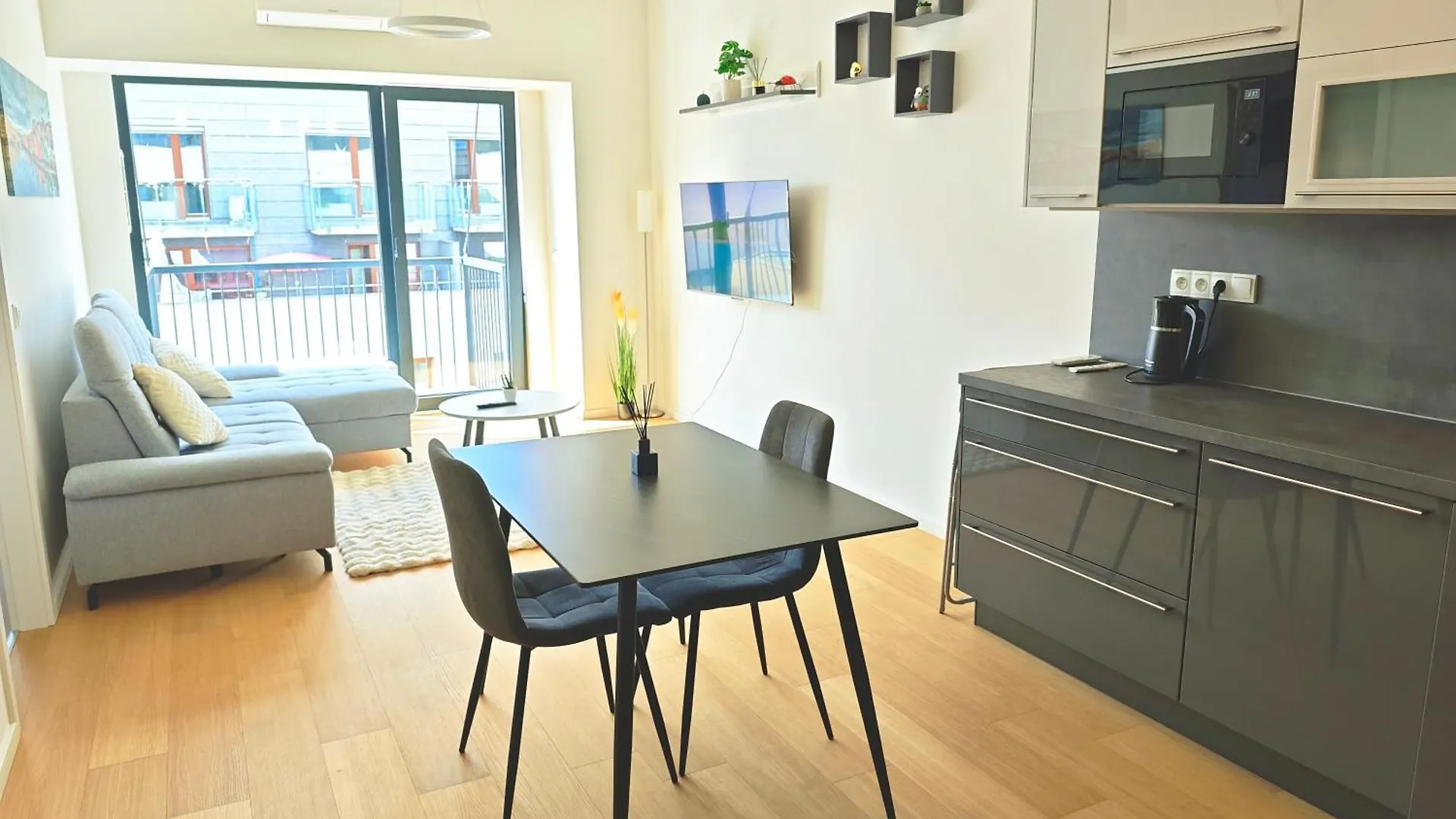 Holesovice Retreat, Balcony, Air-Con And Secure Parking Lejlighed Prag